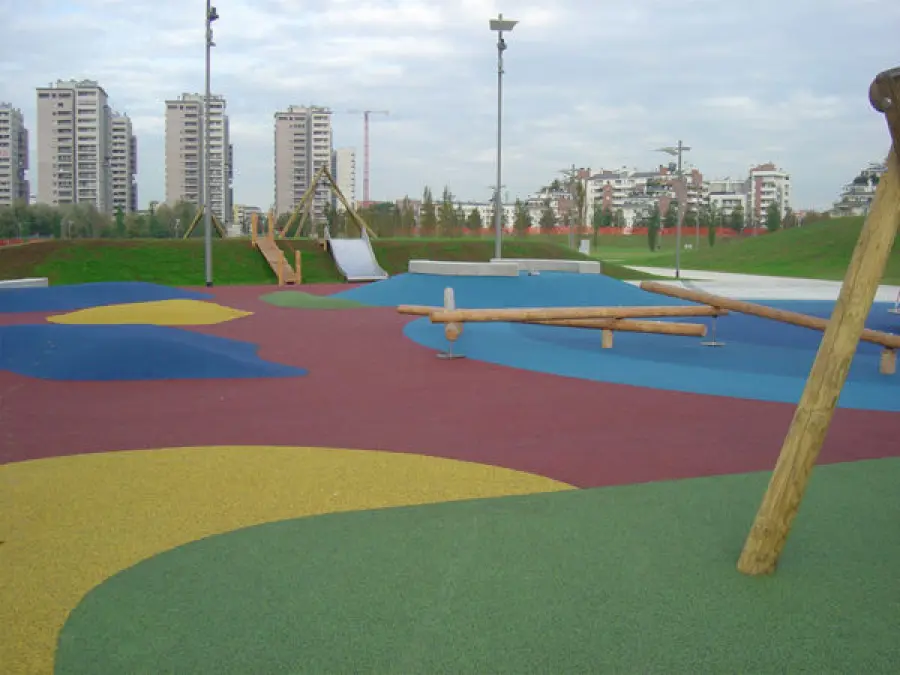 Pavimenti antitrauma per parchi gioco e giardini